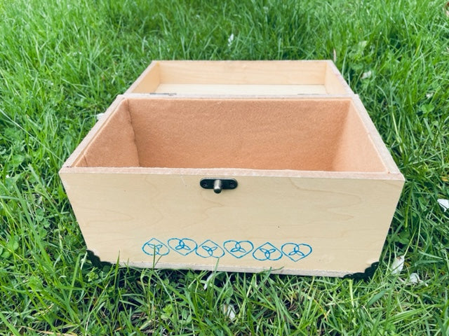 Clover & Hearts Box