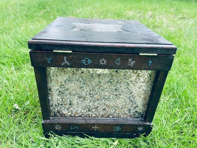 Moss Agate Walled Resin Box