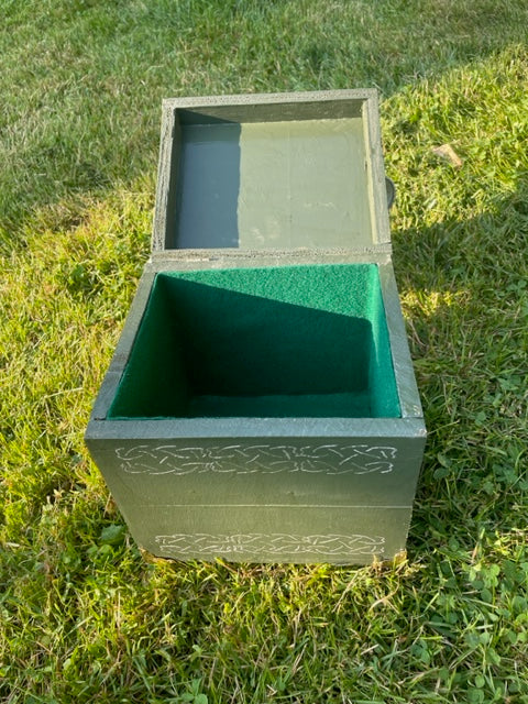 Green Celtic Box