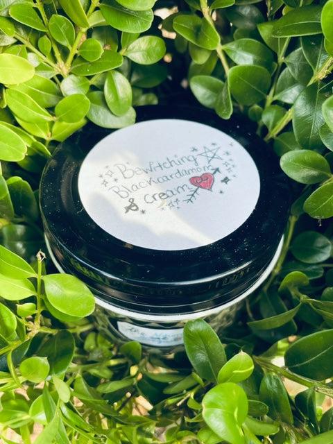 Bewitching Blackcardamom & Cream Spell Candle