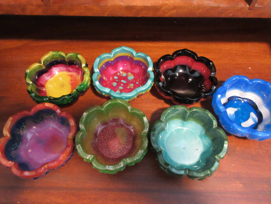 Resin Floral Patterned Bowls