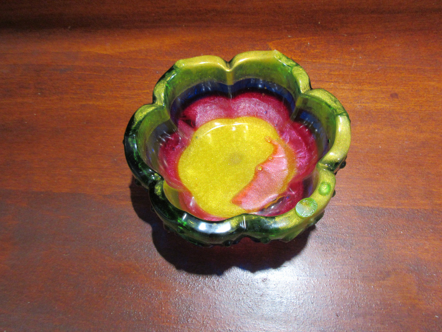 Resin Floral Patterned Bowls