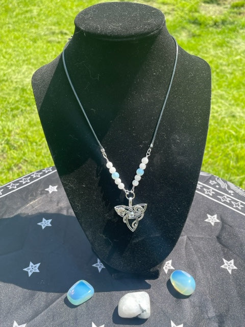 Triquetra Fox Necklace