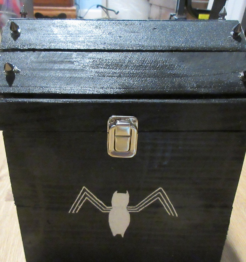 Spiderman Symbiote Chest