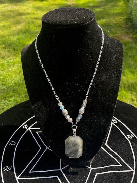 Labradorite Pendant Necklace