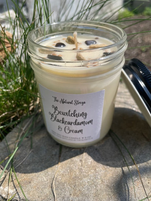 Bewitching Blackcardamom & Cream Candle