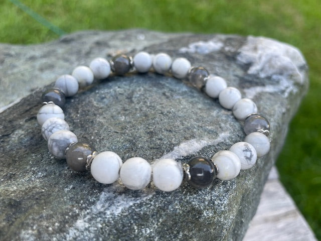 Howlite & Smoky Quartz Bracelet