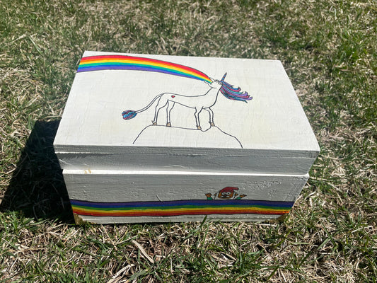 Unicorn Puking a Rainbow Box