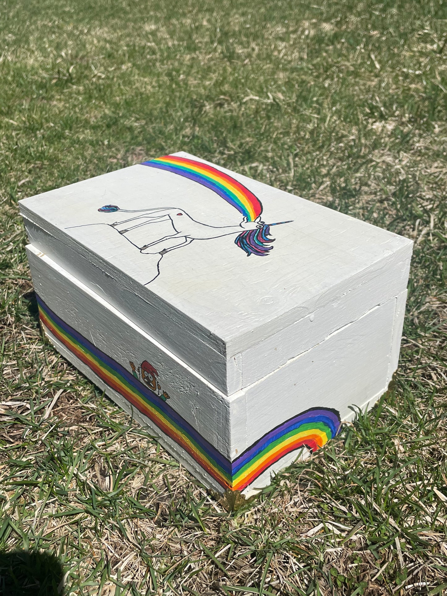 Unicorn Puking a Rainbow Box