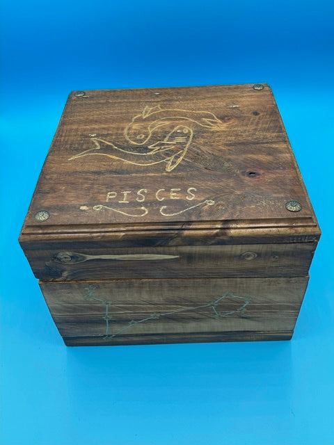 Pisces Zodiac Box