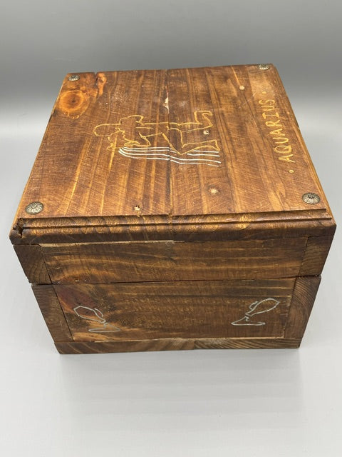 Aquarius Zodiac Box