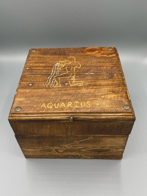 Aquarius Zodiac Box