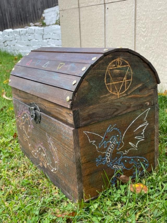 Round Top Dragon Chest