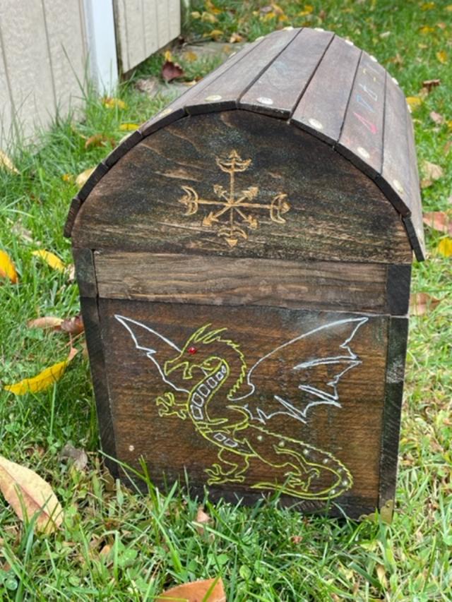 Round Top Dragon Chest