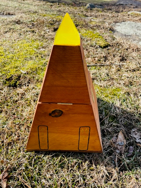 Pyramid Box